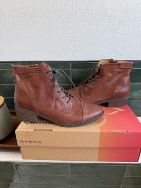 Comfortiva Cordia Boots. Size 8. NWT still in box. SUPER comfortable. Cafe color